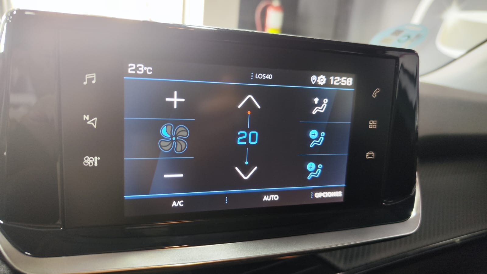 PEUGEOT 2008 Active 1.2 Puretech 100 SS BVM6 - Imagen 7