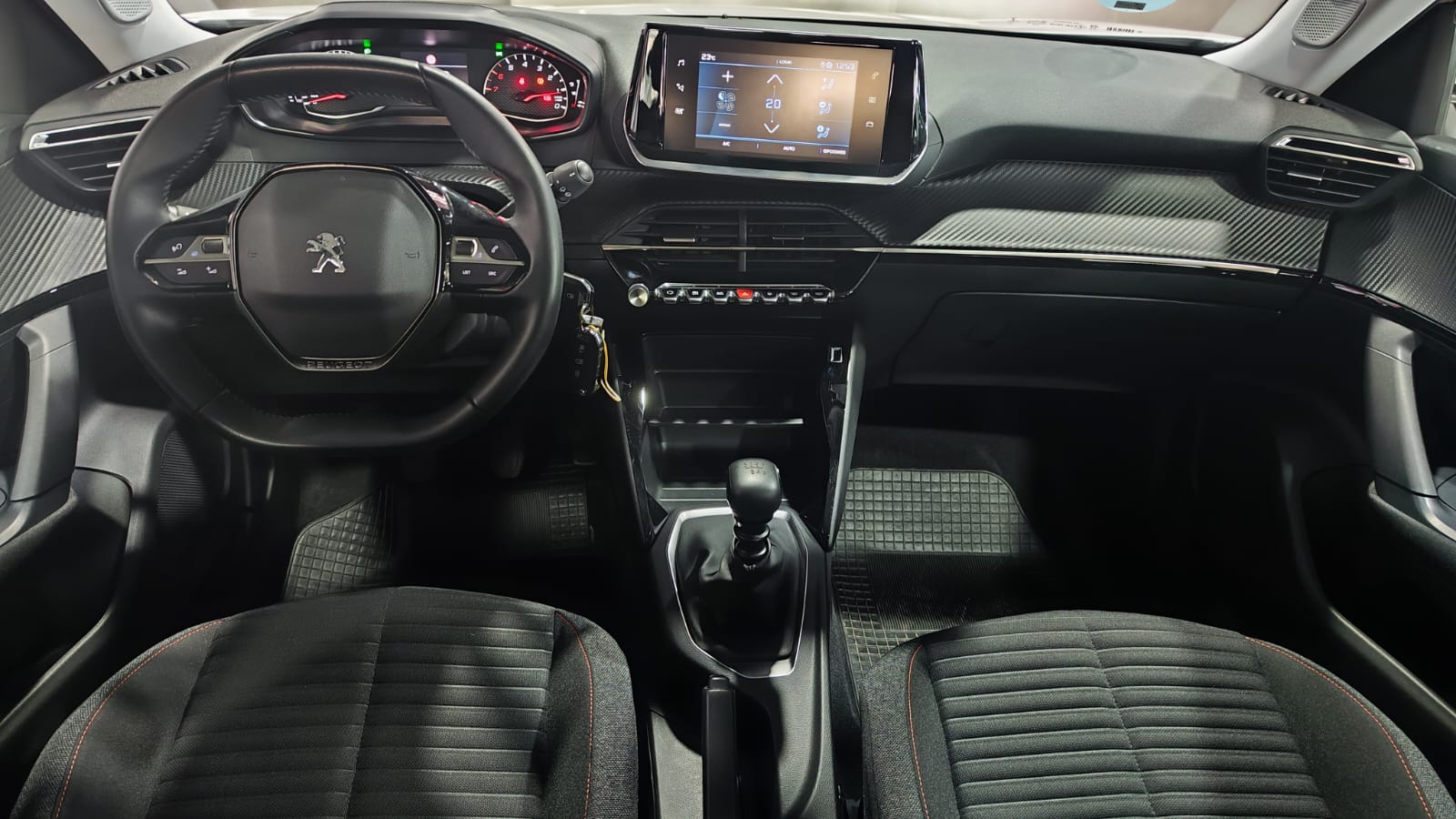 PEUGEOT 2008 Active 1.2 Puretech 100 SS BVM6 - Imagen 3