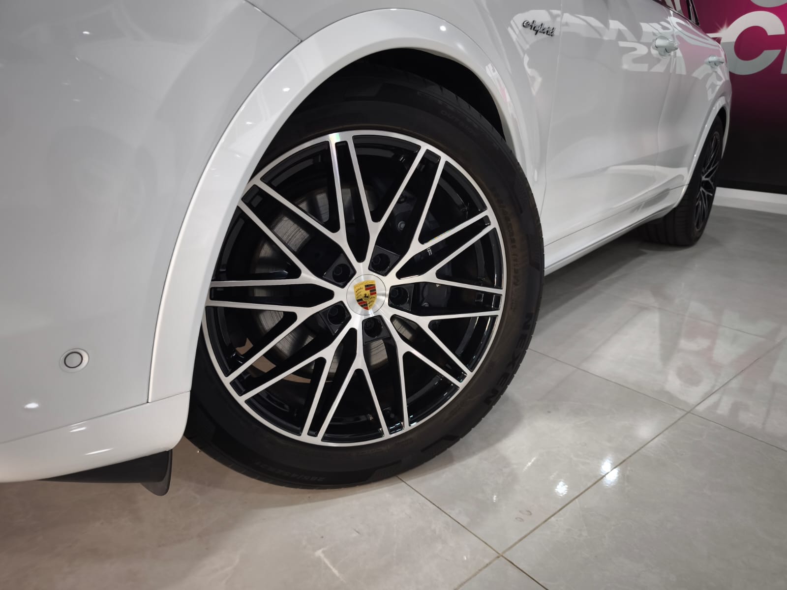 PORSCHE Cayenne Coupé 3.0 EHybrid 470CV - Imagen 26