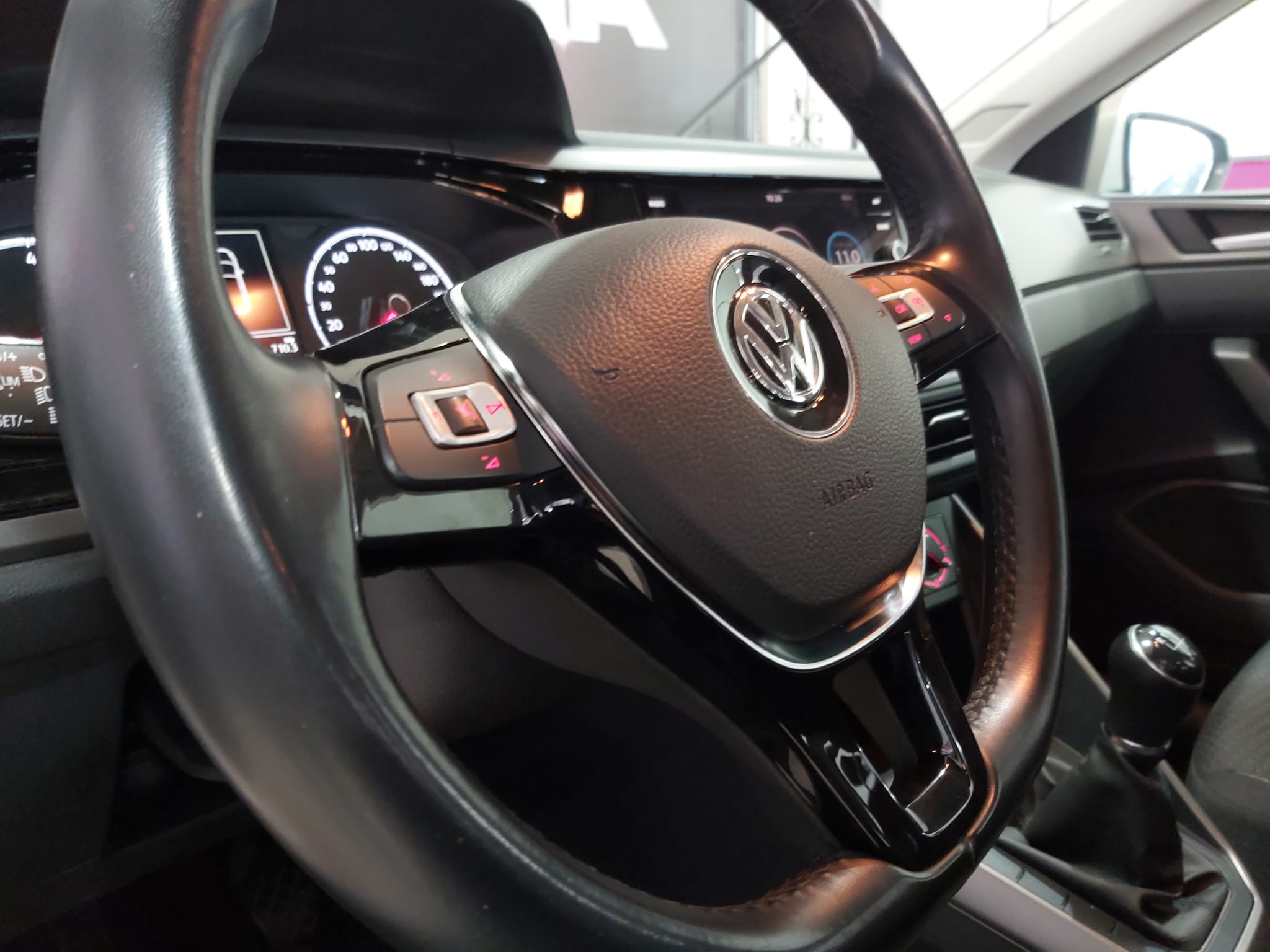 VOLKSWAGEN Polo Advance 1.0 TSI 95CV - Imagen 3