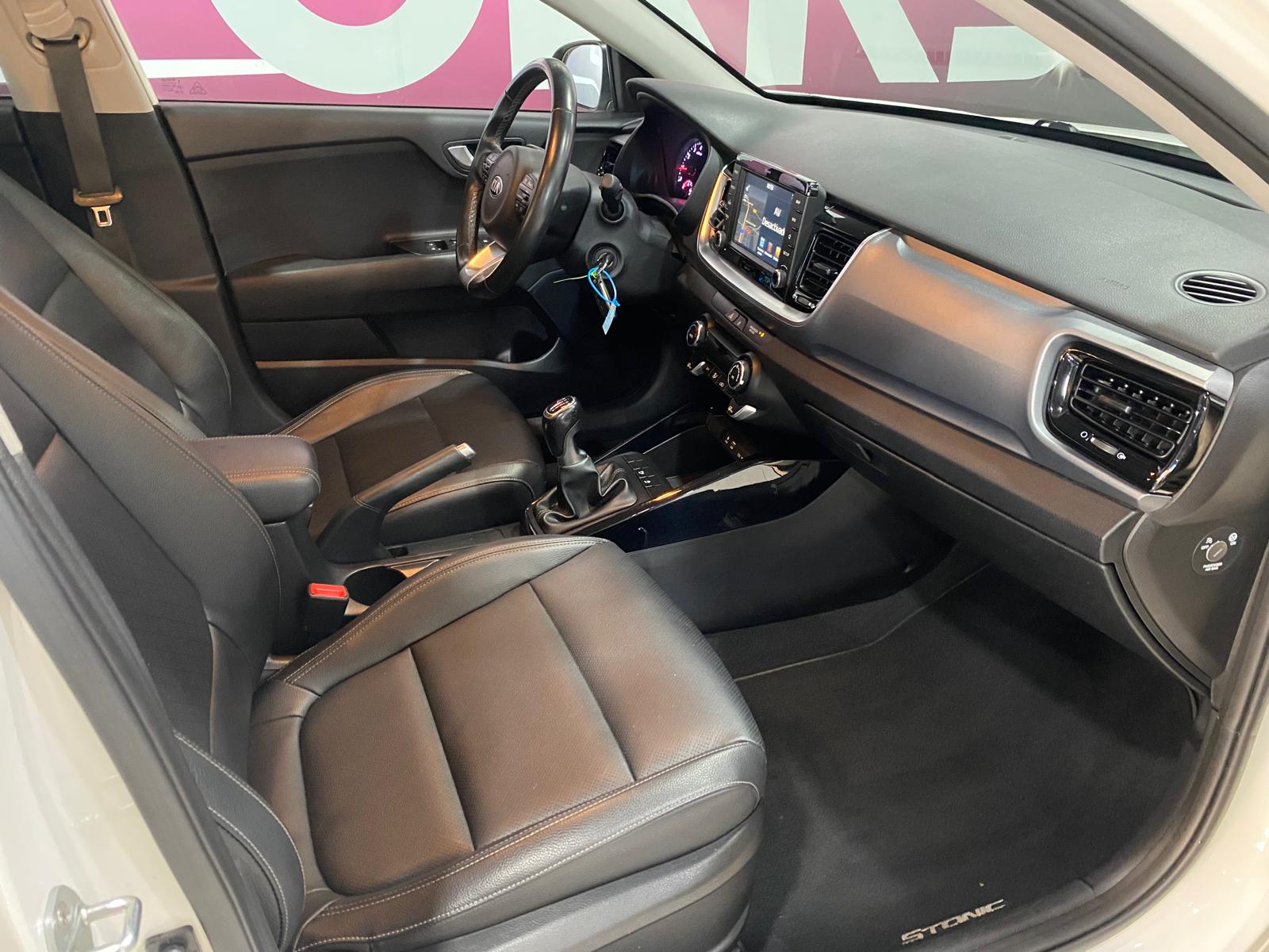 KIA Stonic 1.0 TGDi Black Edition 100cv - Imagen 4