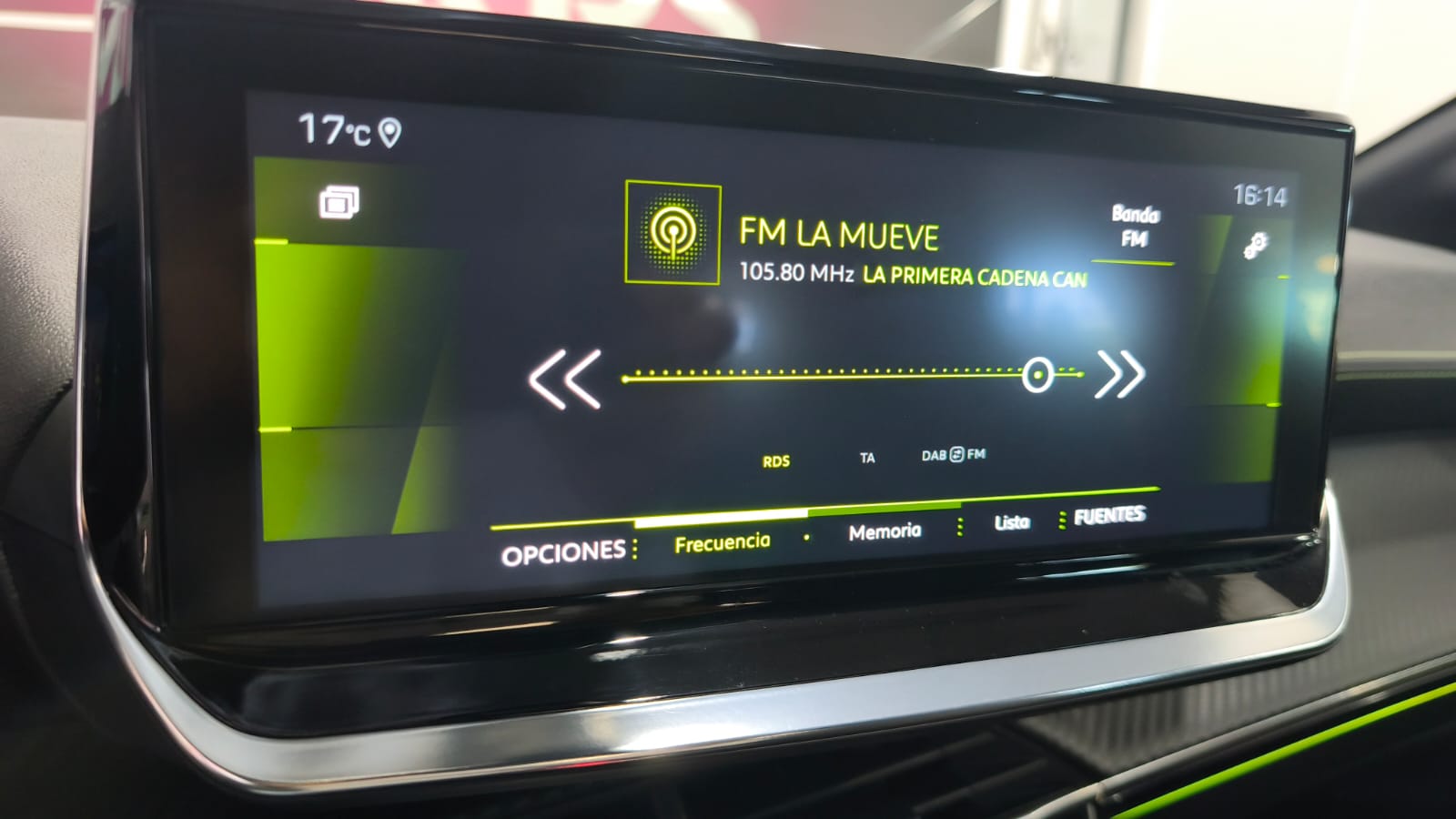 PEUGEOT 208 PureTech EAT8 GT Line 100cv - Imagen 8