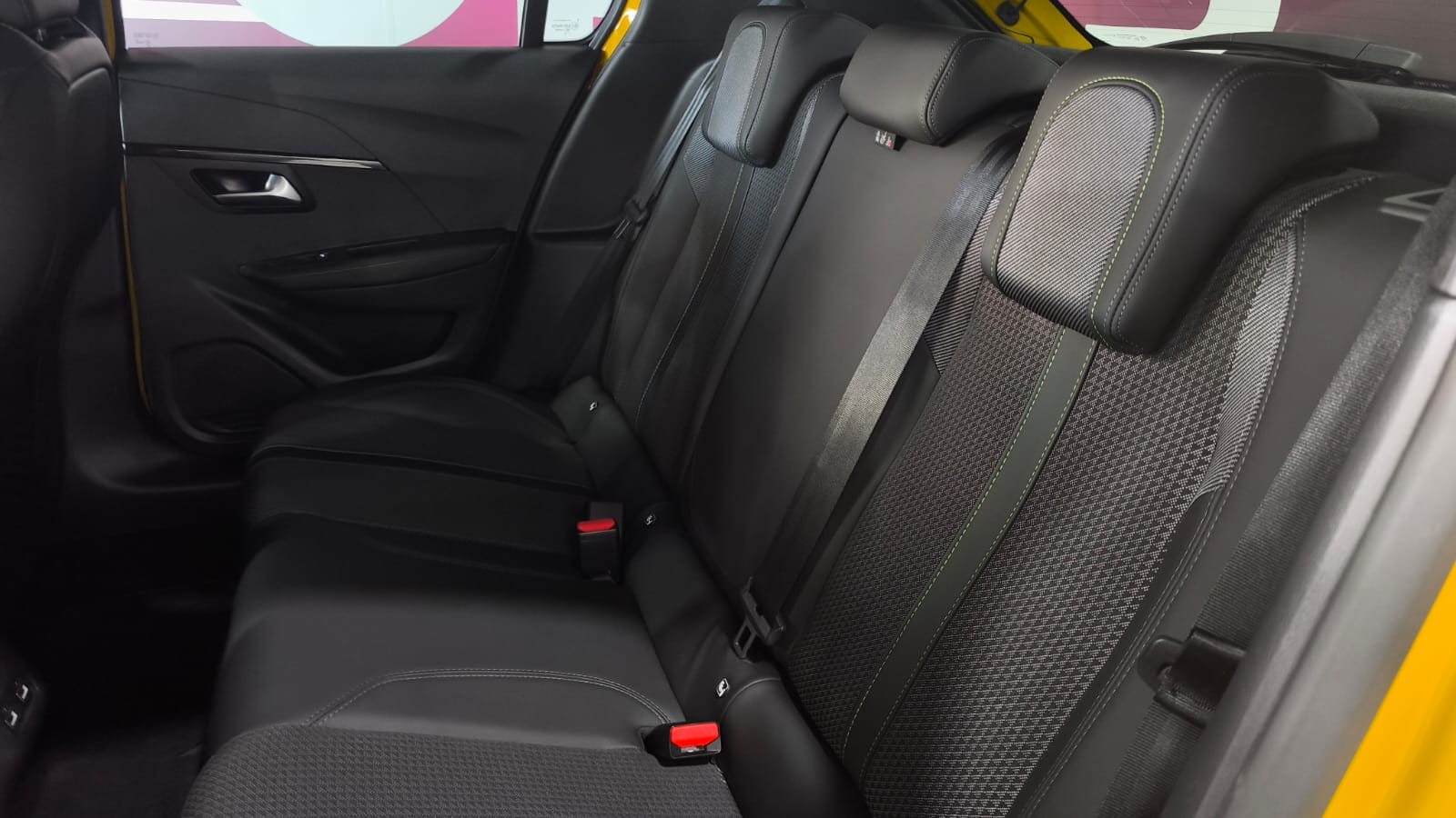 PEUGEOT 208 PureTech EAT8 GT Line 100cv - Imagen 10