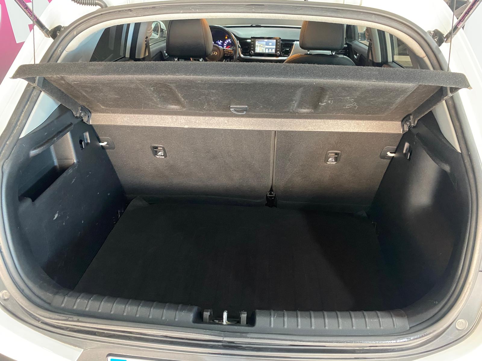 KIA Stonic 1.0 TGDi Black Edition 100cv - Imagen 12